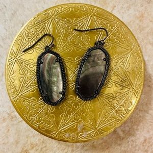 Kendra Scott Danielle earrings